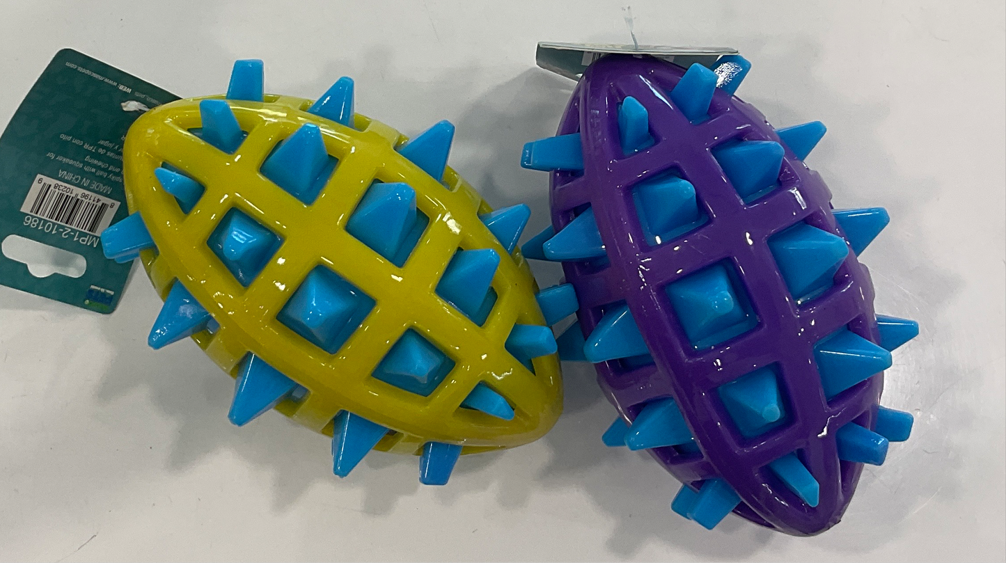 Masco Pets Sqeaky Spiky Ball