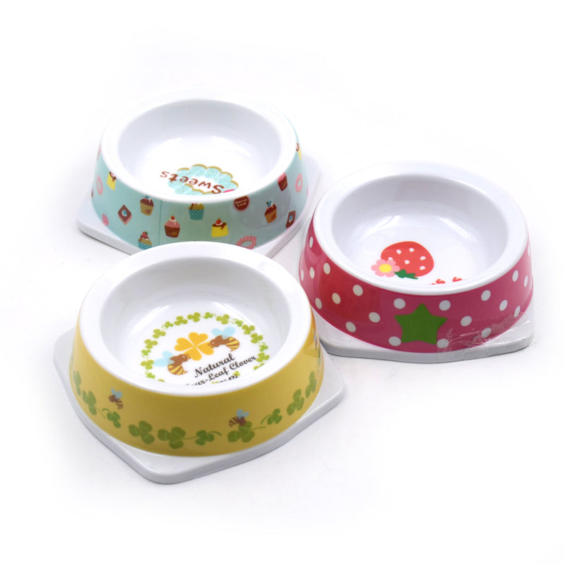 Caracteres Dog Plates